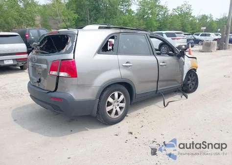 2013 Kia Sorento Lx V6 z USA, uszkodzony, nr VIN 5XYKTDA2XDG335306